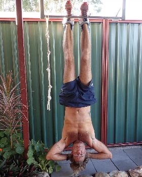 HANG