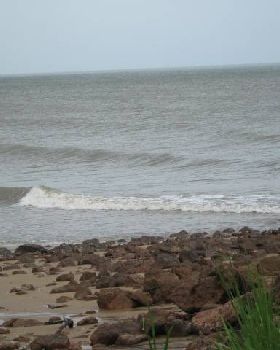 Cyclone Ellie Waves