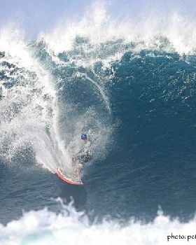 Ikaika Kalama Paddle Surf Hawaii