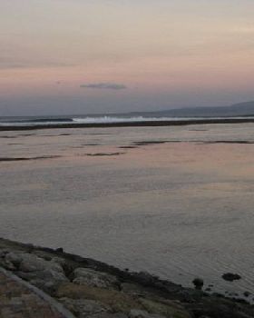 Not the paddles that Kitesurfbali supplies he one has top equipment these ones we found at Bedugul