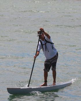 Scott paddling into 1st Place / Naish Padlleboard Race 2009