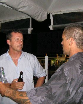 Jono & Woogs