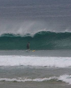 SUP surfing