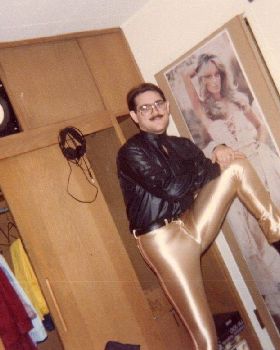 glossy pants
