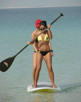 SUP surfing
