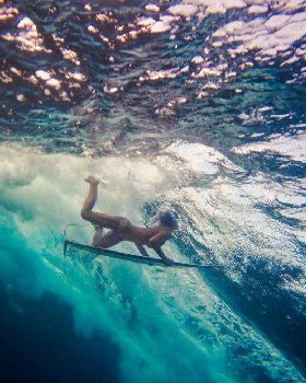 girl duck dive