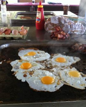 Breaky with the POSSE!