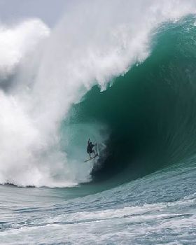 nathan-fletcher-teahupoo-tahiti 50743 600x450