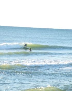 Small Ballina beach break fun