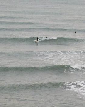 Slow,mellow surf