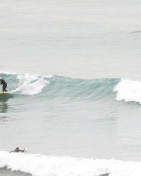 Slow,mellow surf