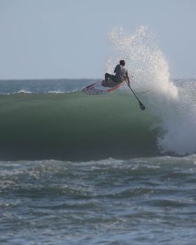 Keahi with a signature smack