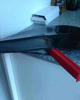 Delaminating blade