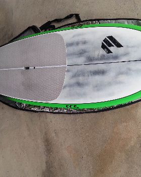 ECS 8'10"