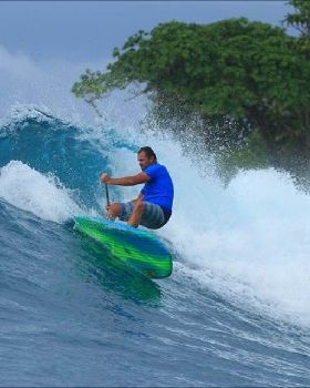 Catching burgers in Mentawais