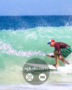 Scarborough Beach - xpluda.com