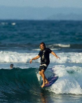 artikel-serunya-surfing-di-pantai-batu-karas-pantai-kutanya-jawa-barat-186 a