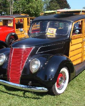1937-ford-woody-wagon