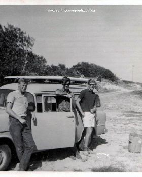 1964-Byron-Bay-Terry-Jacks-Ernie-Potter-Peter-Docherty-E-potter-pic