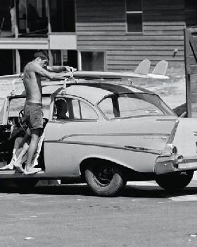 1960s-surf-photos-ron-church-retro-surfing-pictures-1
