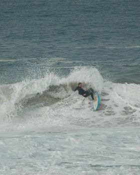 Bolly doing a layback snap!