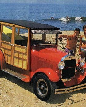 0b63f3bd67ea0ad6453d8394310c2bd4--beach-party-old-fords