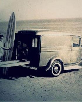 surf-rods-vintage-surfing