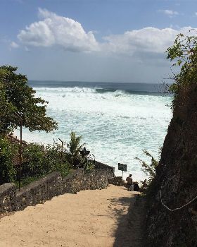 padang cup swell at balangan