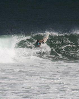 layback bottom turn vertical