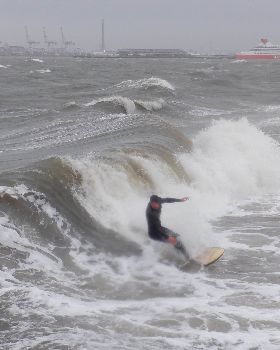 storm waves in Port Phillip