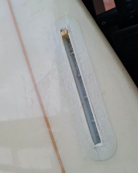 What type of fin attachment is this fin box?