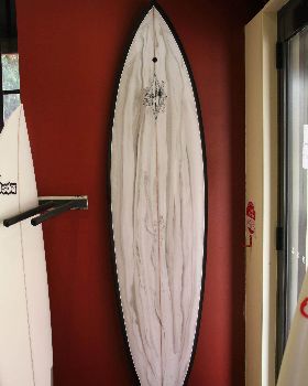 single fin 7,6 front