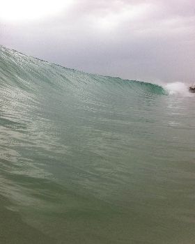 Sandtracks shorebreak