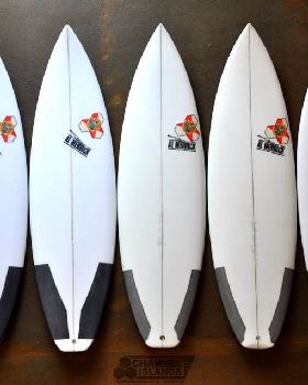 kelly-slater-s-quiver-for-the-quiksilver-pro-gold-coast-2013-deck-960x637