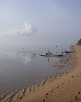 INDO Glass