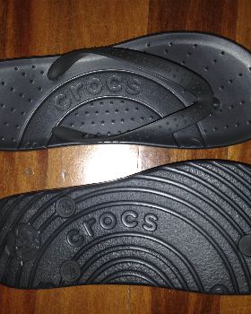 Crocs Thongs