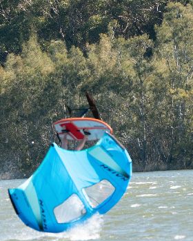 Random unedited shots from Narrabeen Lake 6/10/2021