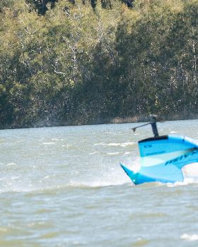 Random unedited shots from Narrabeen Lake 6/10/2021