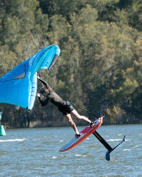 Random unedited shots from Narrabeen Lake 6/10/2021