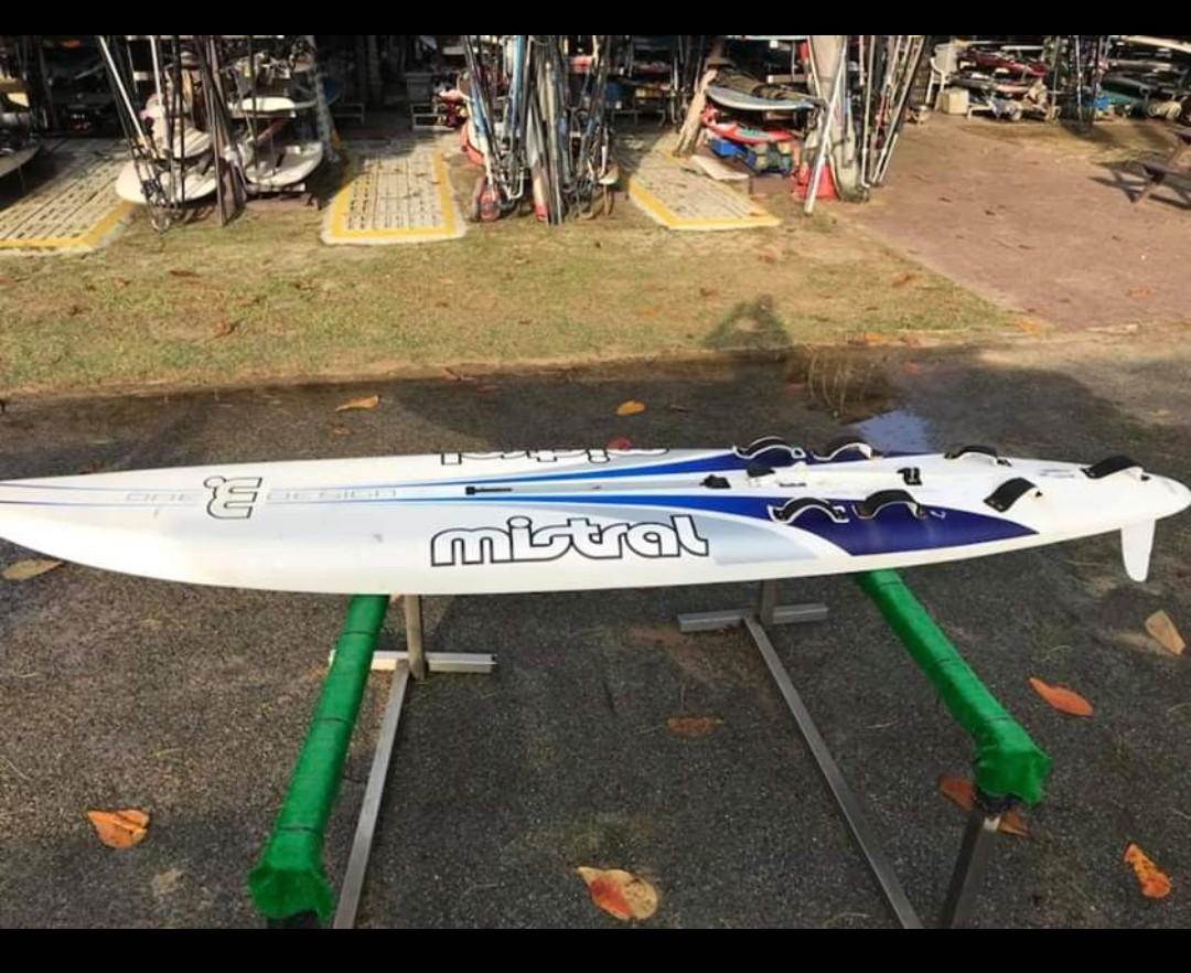 windsurf mistral one design longboard raceboard windsurfing 1543450864 59df8c74 progressive