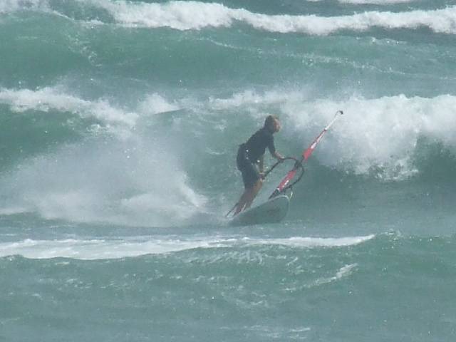 GAZZZZZA  and GREG  BURROWS  Olderrr cool schoolies show the crew up in the early bash