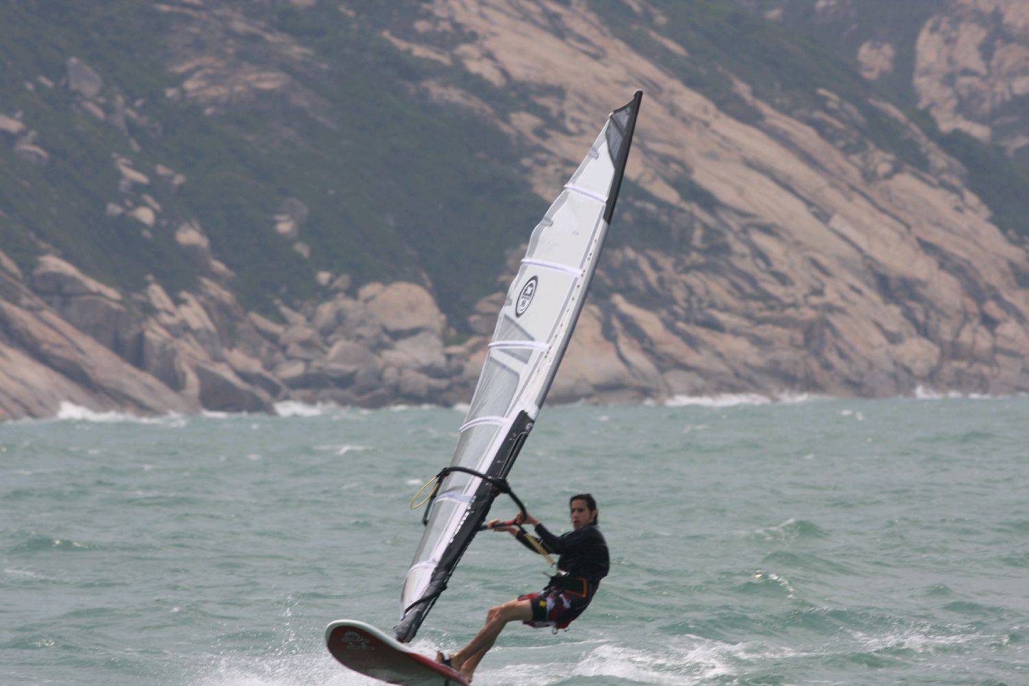 Wind gusting at 35knots, pretty tough on my 5.8m with my 55kgs.....
