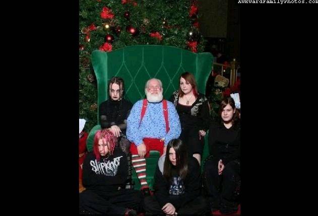 awkward family photo with santa
