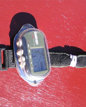 New GPS case with \"silcon\" buttons. Looks a bit rough but works really well