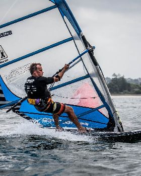FW Top Mark. Wayne Bowness