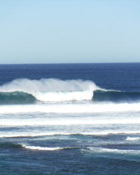 Sat first heats / late sun and Monday offshore