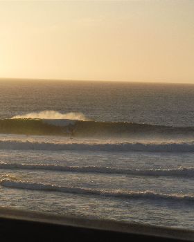 Sat first heats / late sun and Monday offshore
