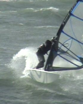 Nomadic Day 1 - Kaleb Smith - Onshore off the Lip