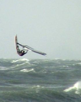 Nomadic Day 1 - Simon Hansen - Big Jump