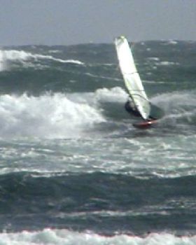 Nomadic Day 2 - John Pott - Cutback